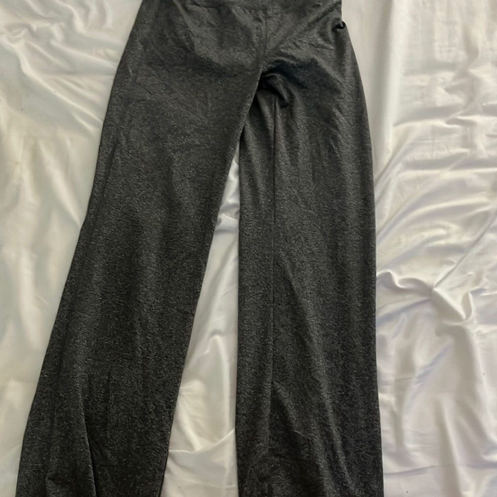 Gray yoga pants
